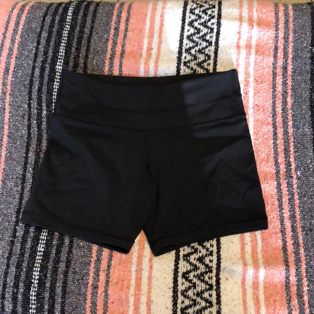 Lululemon Shorts 🍋